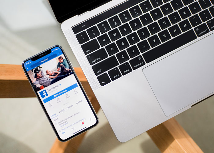 Using Facebook Ads Using Facebook Ads